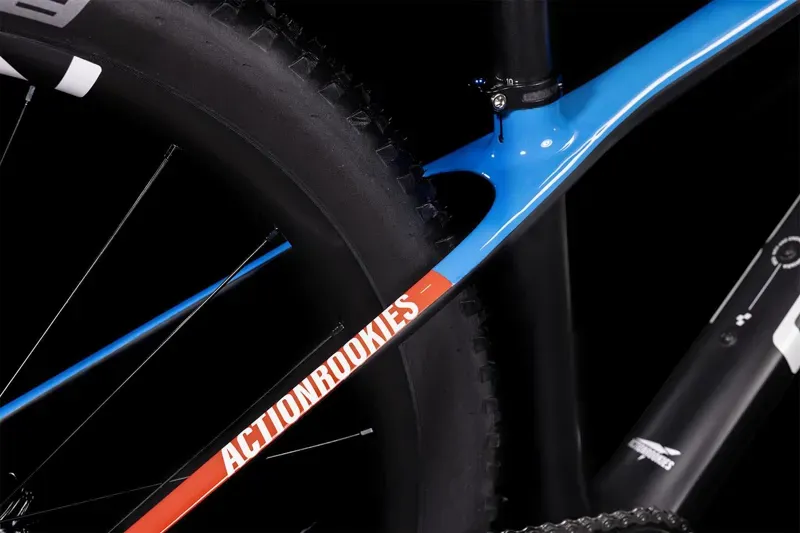 2022 Cube Elite 240 c:62 Pro Kids Bike in Black-2