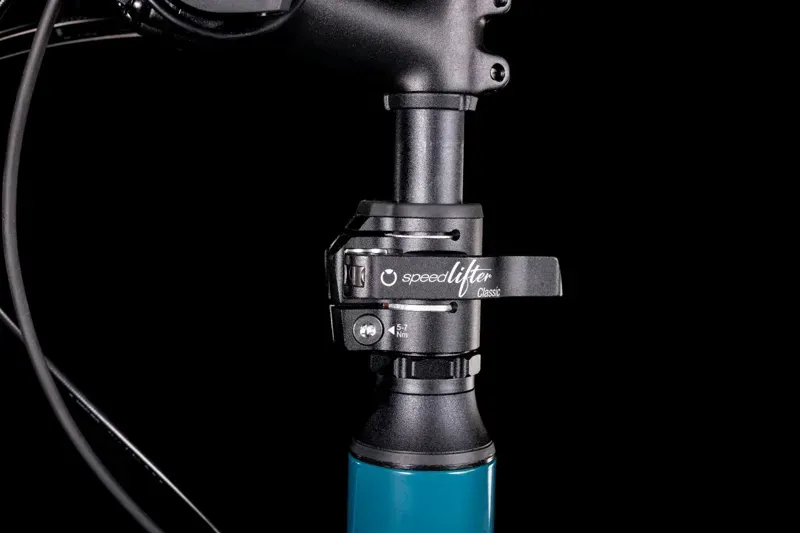 2022 Cube Cargo Hybrid 500 eBike in Blue-5