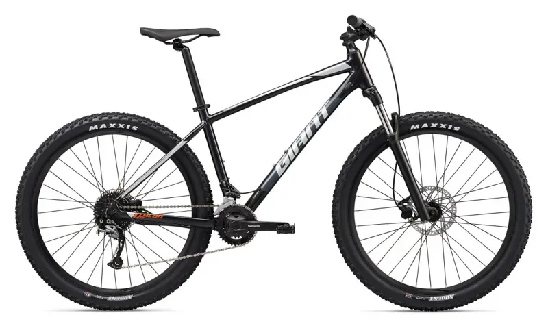 2020 Giant Talon 2 Hardtail Mountain Bike in Black