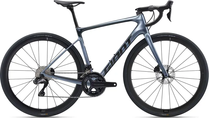 Giant Defy Advanced Pro 1 Carbon Road Bike in Knight Shield/Black
